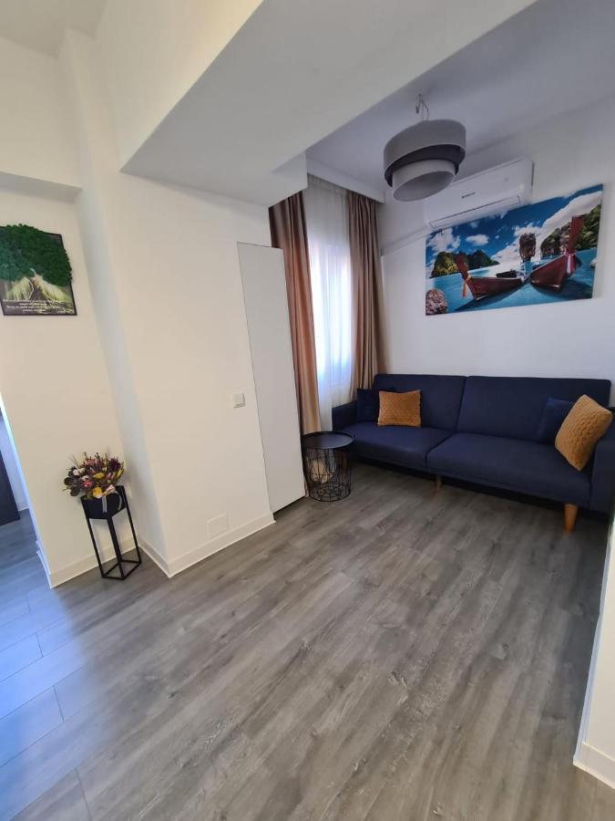 Central Apartment Târgu Jiu Exteriér fotografie